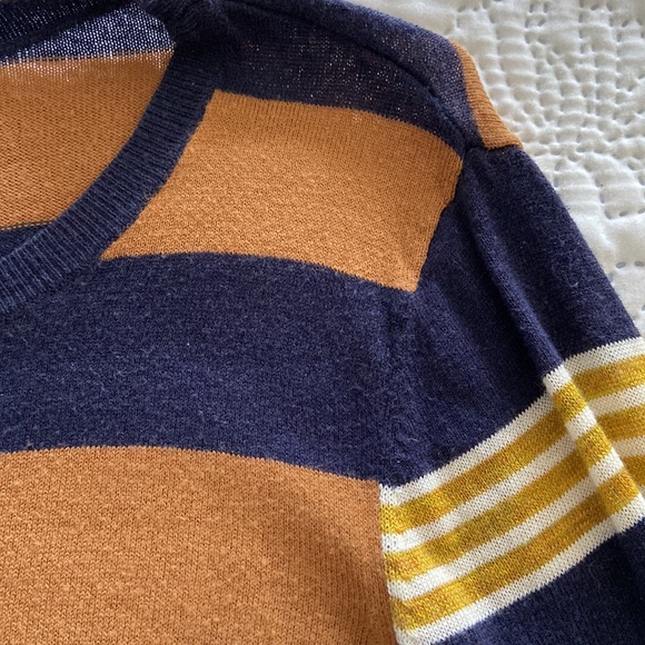 Loft sweater - Picture 3 of 3